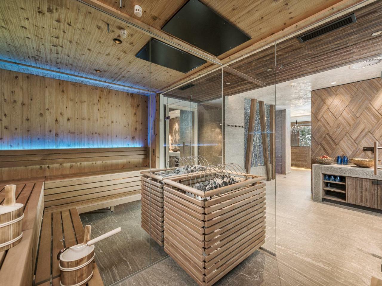 Hotel Bergkristall Zillertal - Adults Only 14 Years Plus Hippach Exterior foto